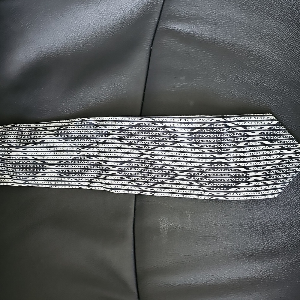 Steven Land Black and White Patterned Tie